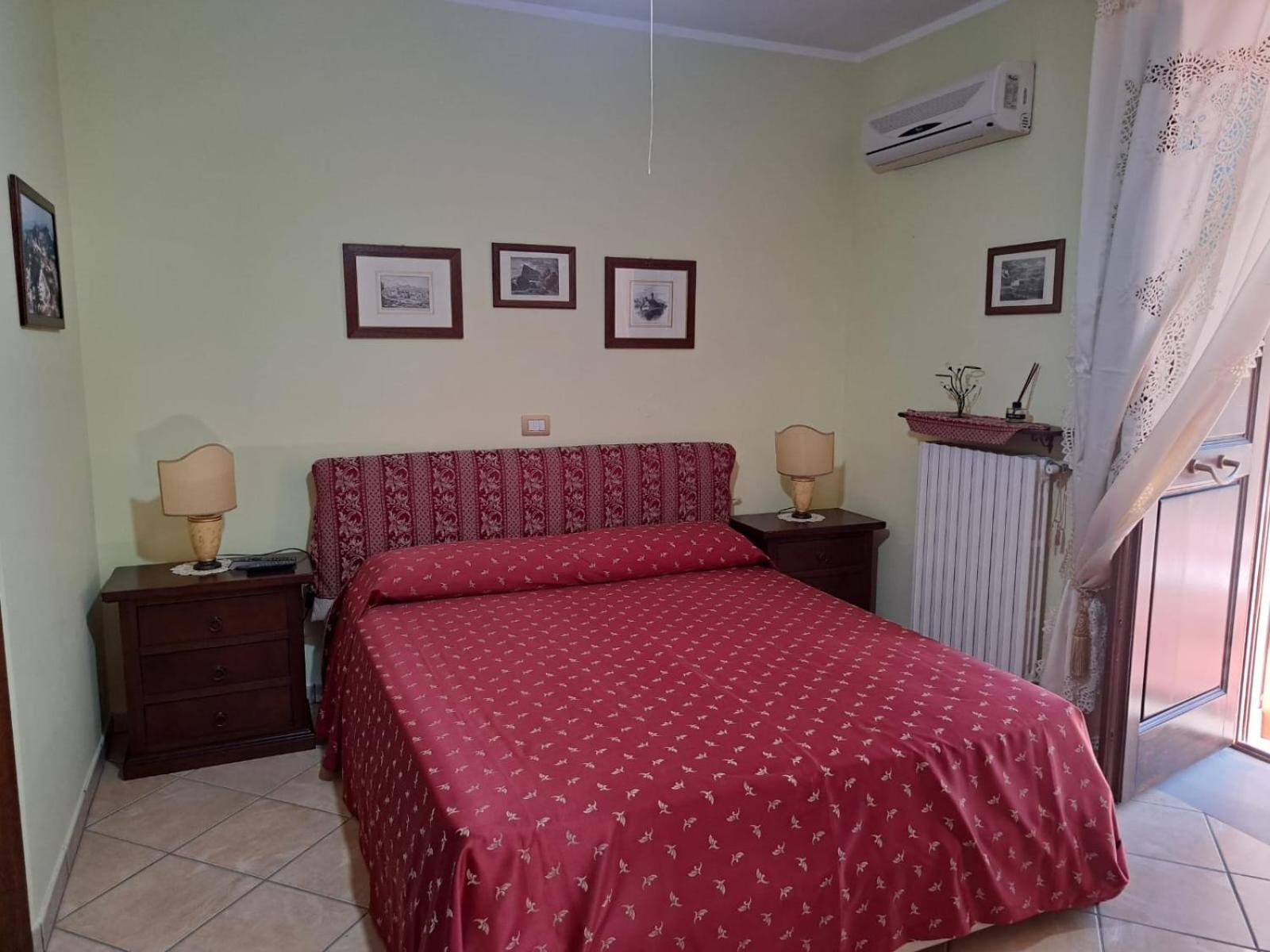 Bed and Breakfast La Casa Di Lidia Cardile Exterior foto